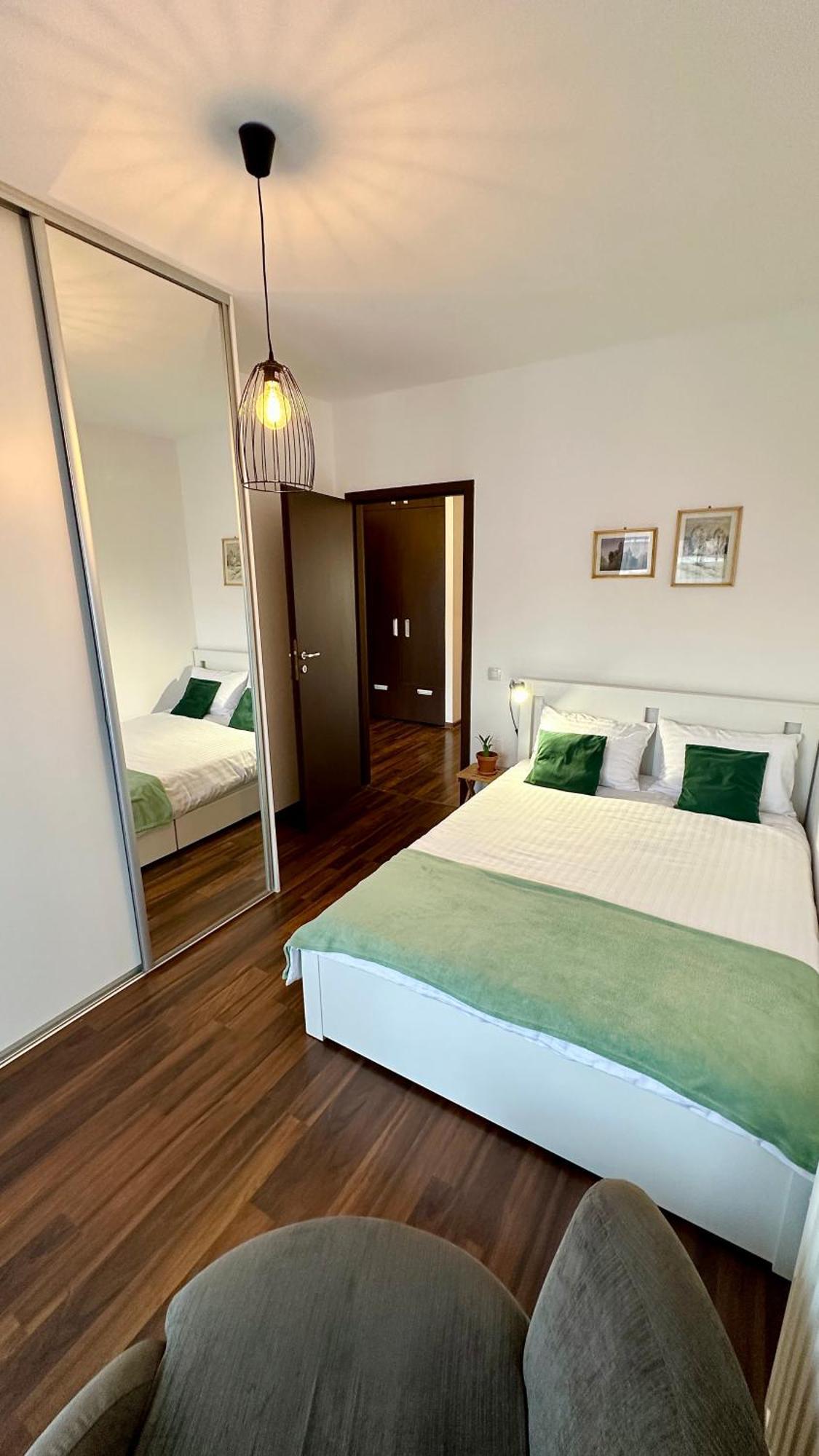 Bonjour With Terrace And Parking Apartment Cluj-Napoca