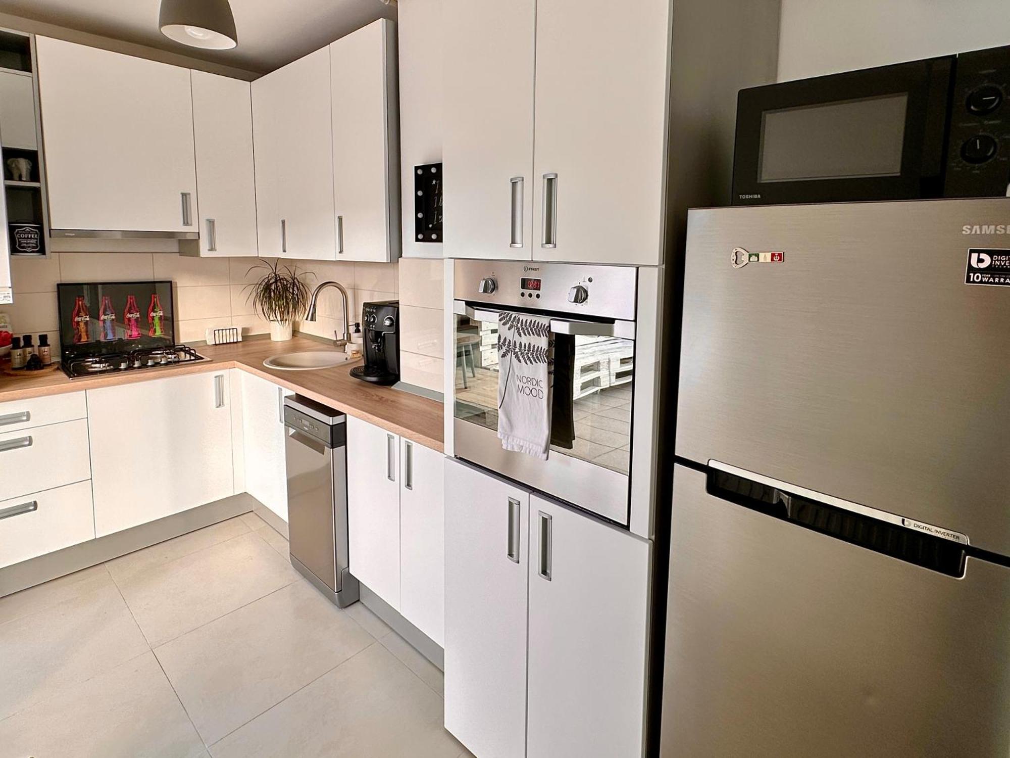 Apartment Bonjour With Terrace And Parking Cluj-Napoca